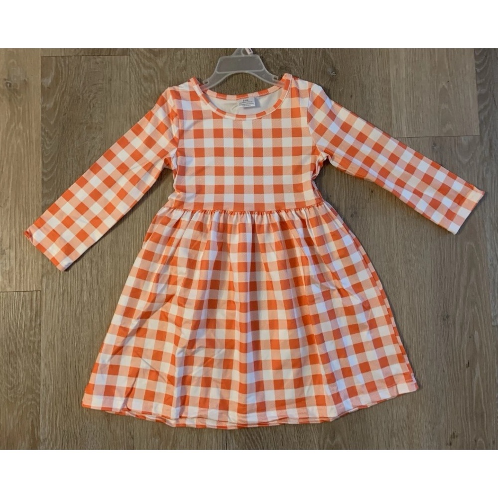 (NWOT) Girl’s Size 4/( Bright Orange & White Checked Ling Sleeve Casual Dress